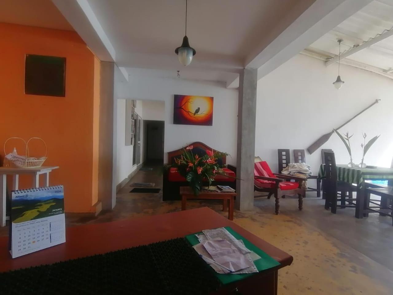 Happy Beach Resort Unawatuna Exterior foto